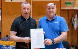 Mecz siatk&oacute;wki Urząd Miejski Brzeg Dolny - Policja