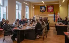 XVII Sesja Rady Miejskiej w Brzegu Dolnym 16
