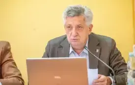 Sesja Rady Miejskiej w Brzegu Dolnym: podatki, opłaty za odpady i przyszłość przychodni PCM w Brzegu Dolnym