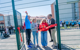 Nowe boisko przy liceum oddane do użytku