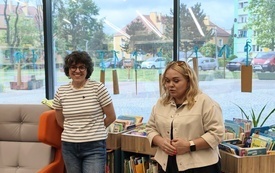 Basia w bibliotece Tama (1)