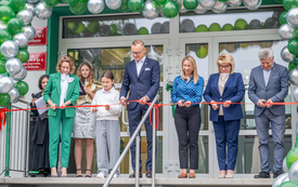 Zamiast młot&oacute;w &ndash; dziecięcy śmiech. Największa szkoła w gminie otworzyła nowy rozdział