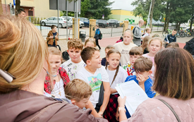 Zamiast młot&oacute;w &ndash; dziecięcy śmiech. Największa szkoła w gminie otworzyła nowy rozdział