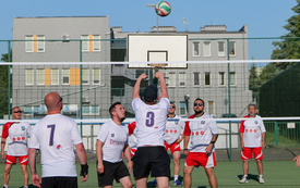 Mecz piłki siatkowej Urząd Miejski - Policja