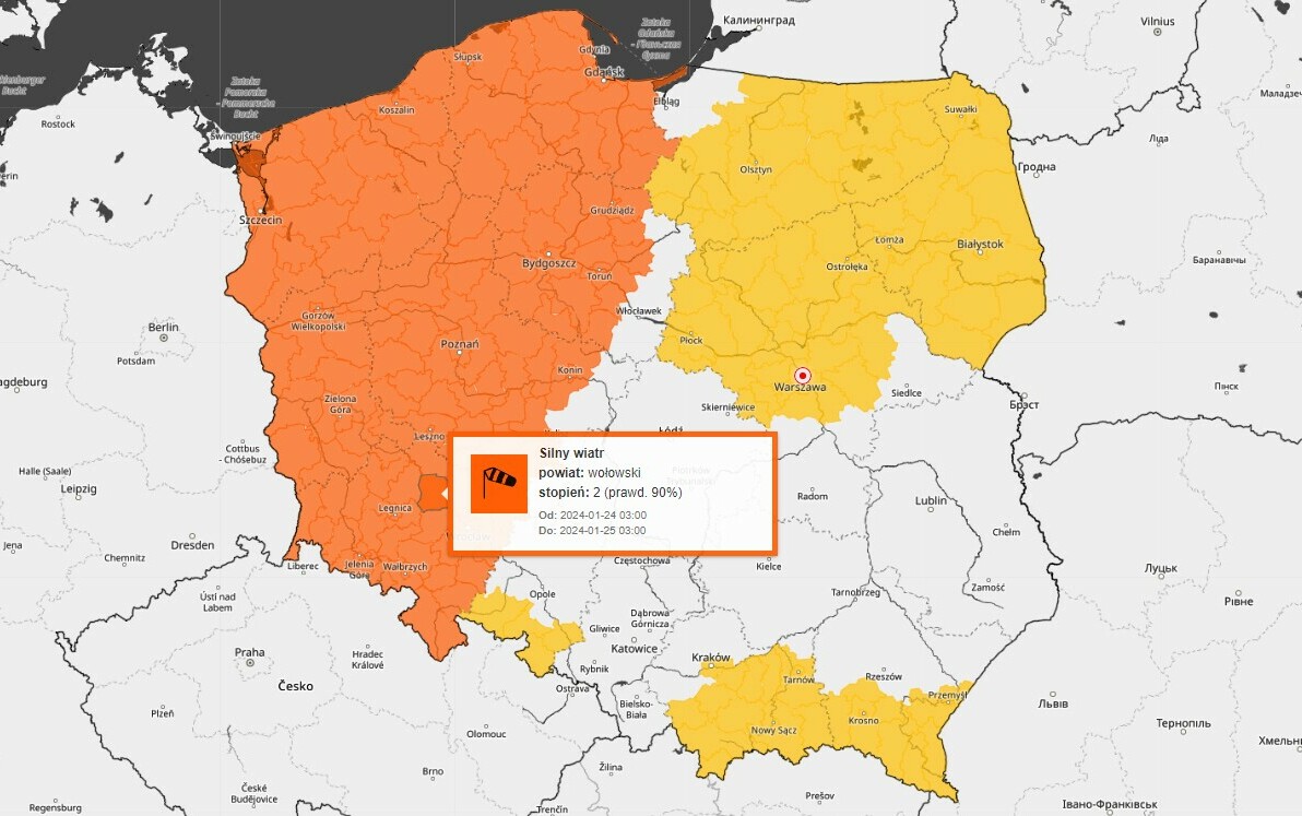 Zdjęcie do Uwaga! Silny wiatr, lokalnie możliwe burze