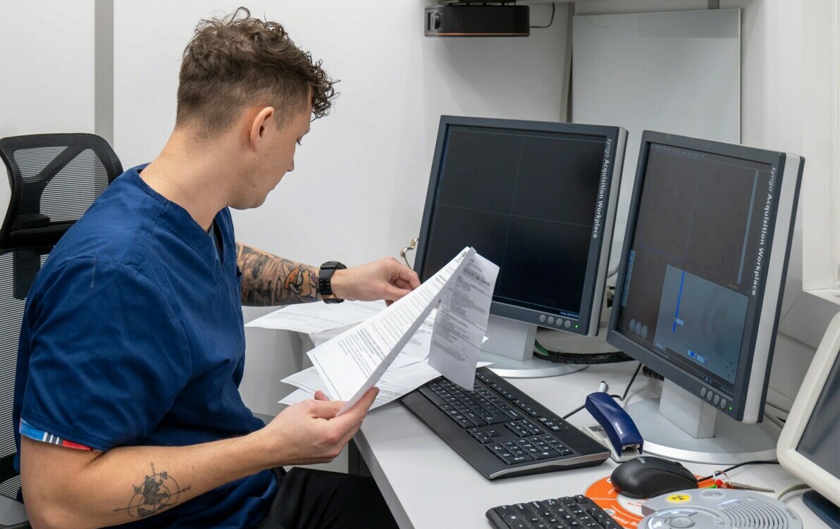 Zdjęcie do Pierwsze osoby już przebadane! Pracownia tomografii komputerowej przyjmuje pacjent&oacute;w ze skierowaniem