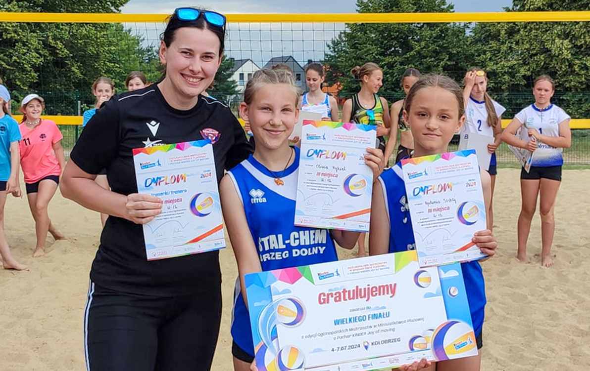 Zdjęcie do Udany start w rozgrywkach piłki plażowej