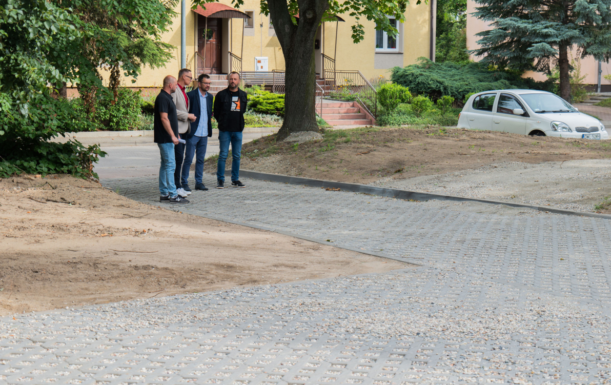 Zdjęcie do Ul. Staromiejska z nowymi wjazdami