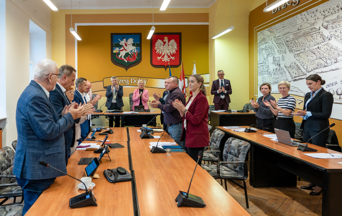 Zdjęcie do Relacja z VII sesji Rady Miejskiej