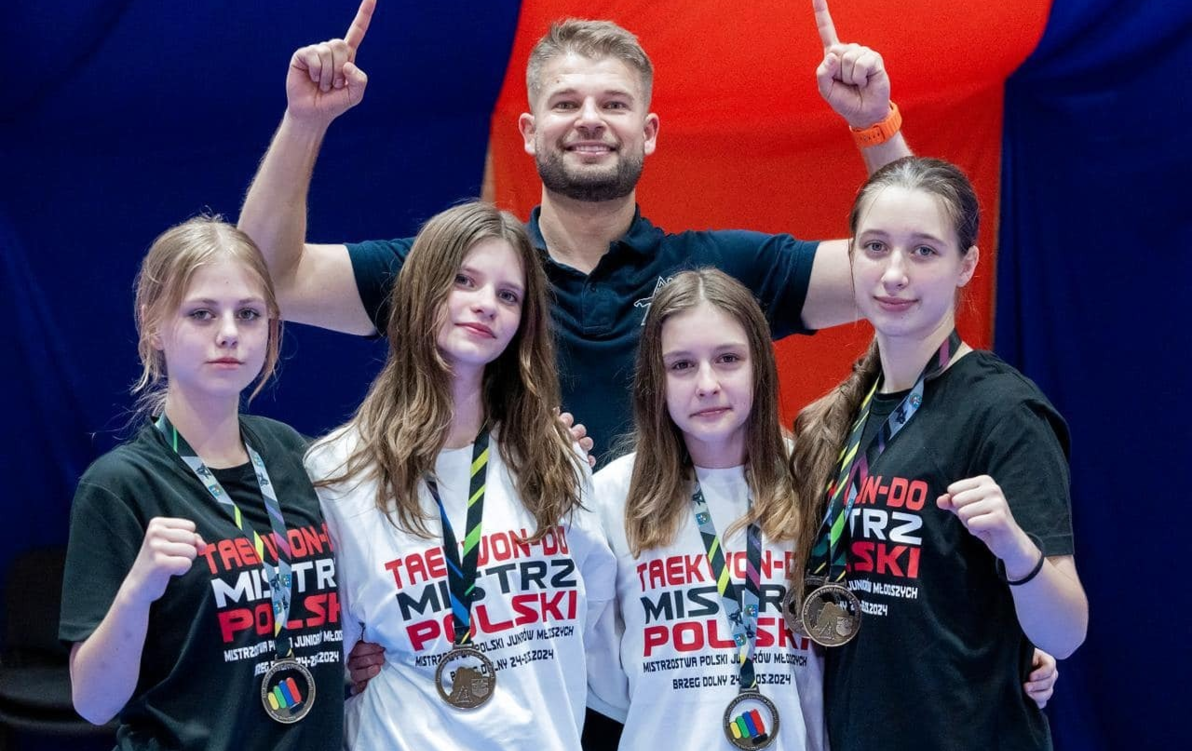 Zdjęcie do Avasatare pisze historię! Podsumowanie 2024 roku