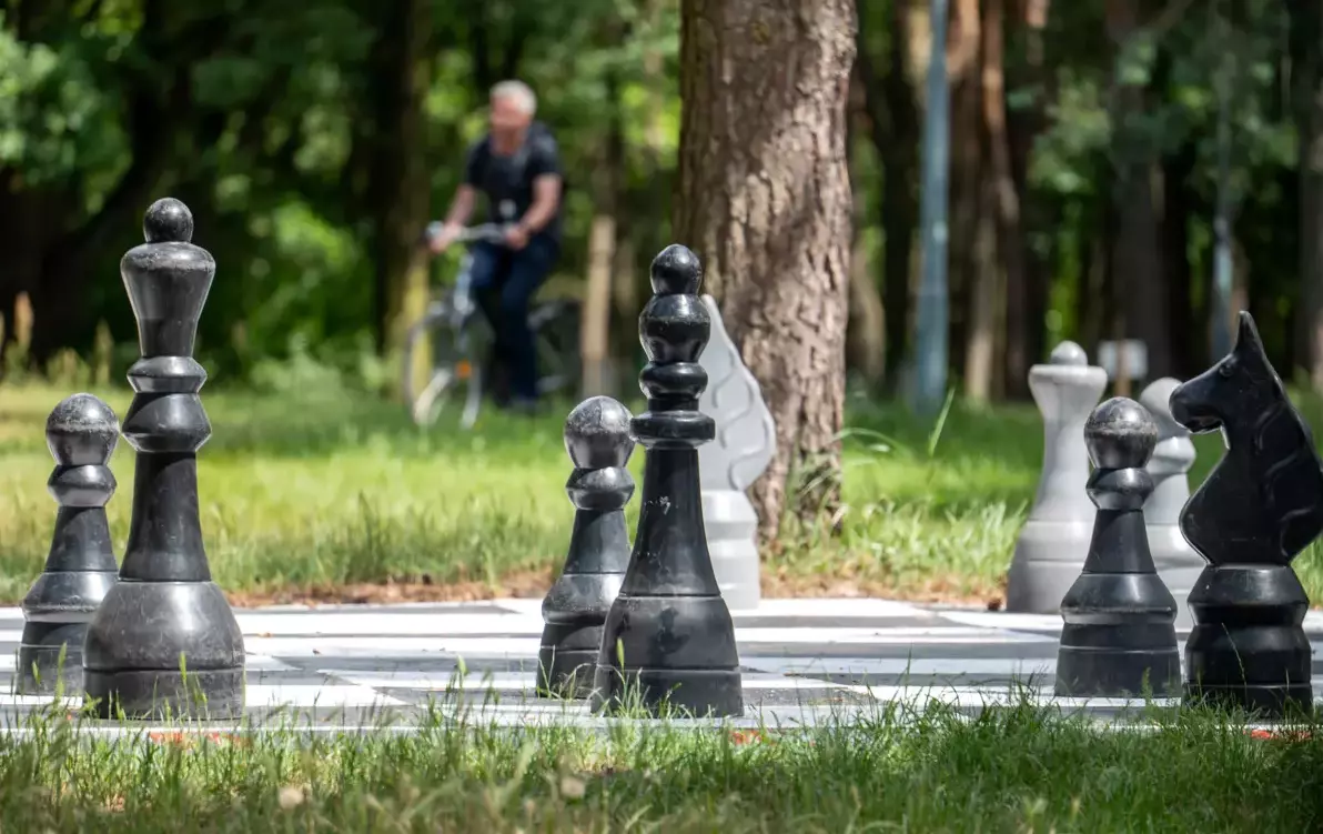 Zdjęcie do Szachownica na osiedlu Fabrycznym odzyskała dawny blask