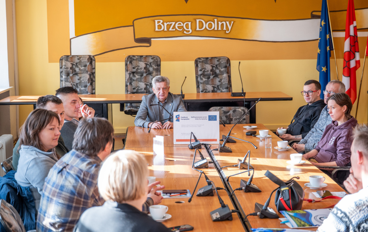 Zdjęcie do Wizyta studyjna przedstawicieli LGD &bdquo;Między Odrą a Bobrem&rdquo; w Brzegu Dolnym