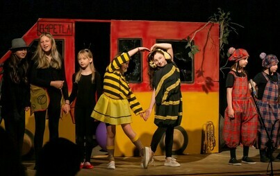 Zdjęcie do Występ Słonecznego Teatru Zabawy