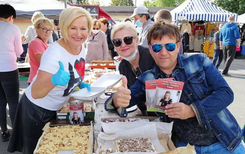 Zdjęcie do Charytatywnie dla potrzebujących