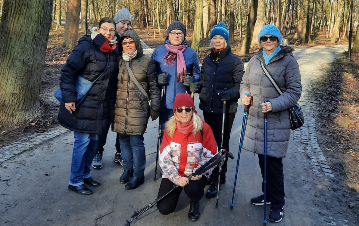 Zdjęcie do Aktywne z Senior&oacute;wką
